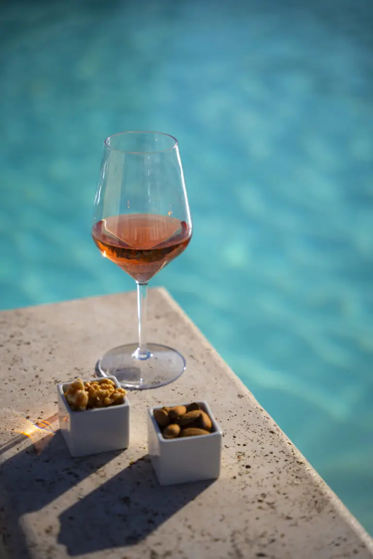 Ingresso Piscine Termali Theia 2h (dalle 16:30) + Aperitivo